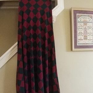LULAROE Maxi Skirt XS 2-4 Illusional Pattern Print 🟩⬛️🟥